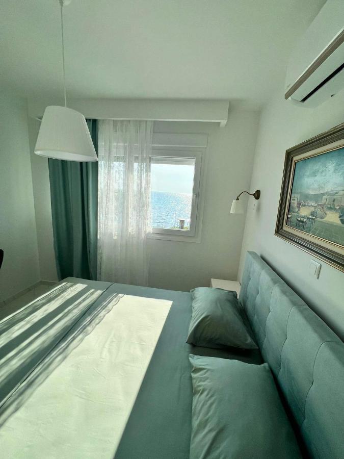 Beachfront Villa Athina Vergia ภายนอก รูปภาพ