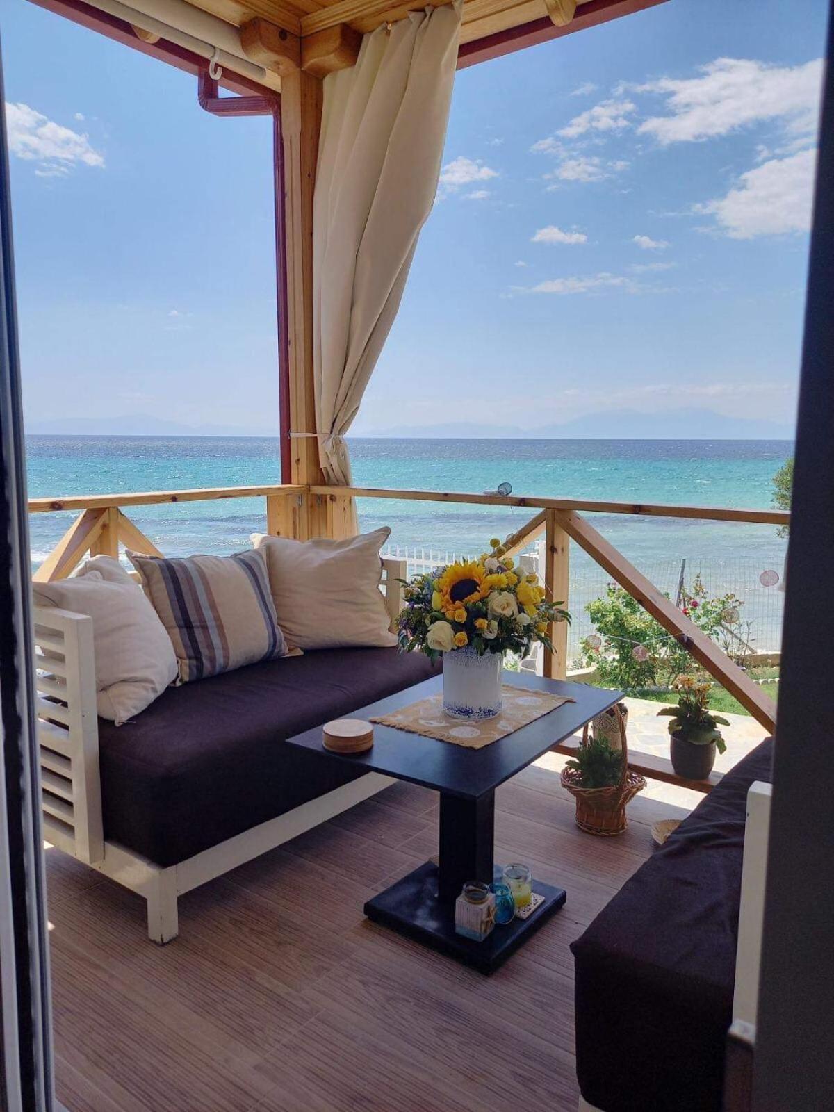 Beachfront Villa Athina Vergia ภายนอก รูปภาพ