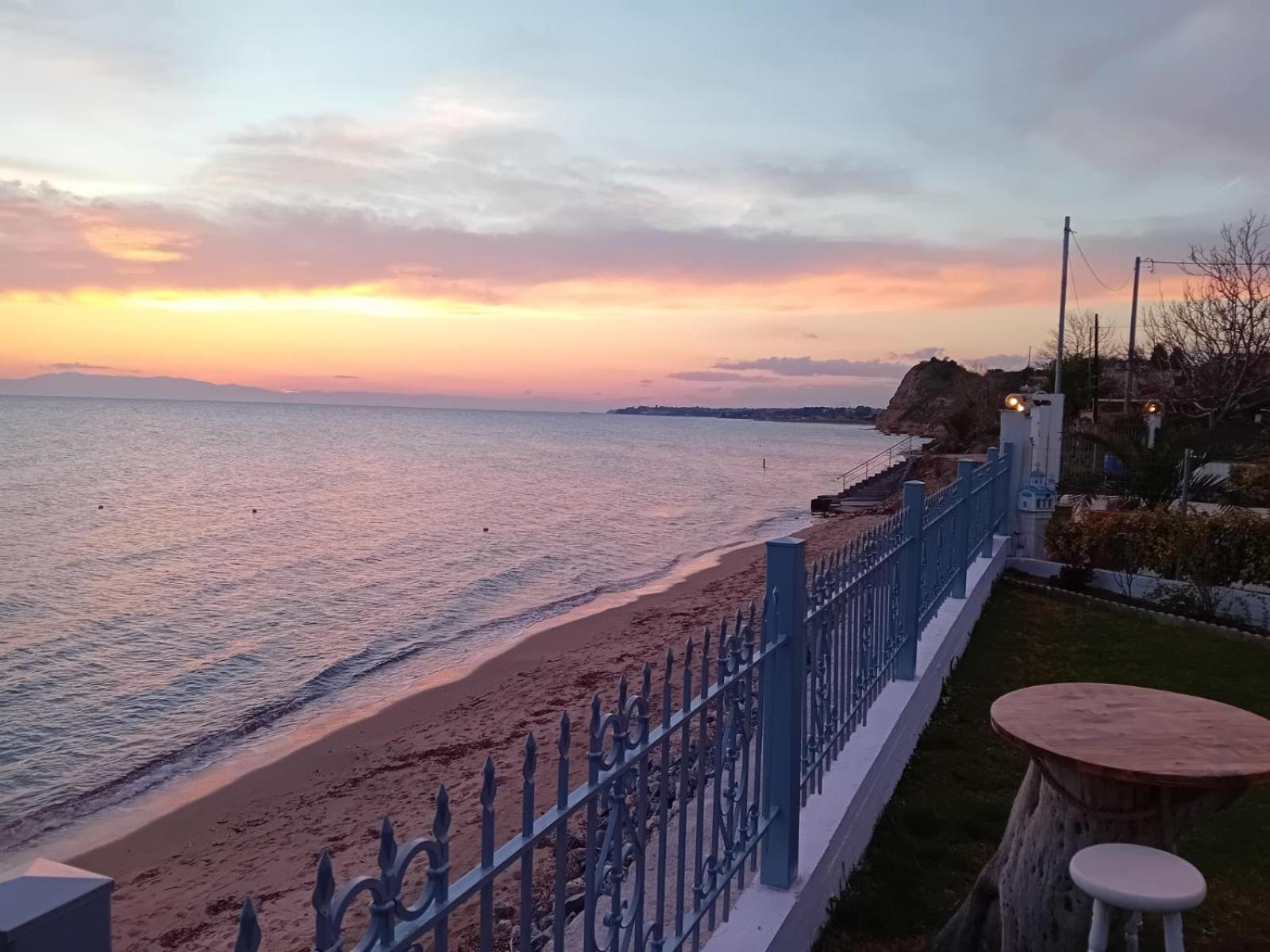 Beachfront Villa Athina Vergia ภายนอก รูปภาพ