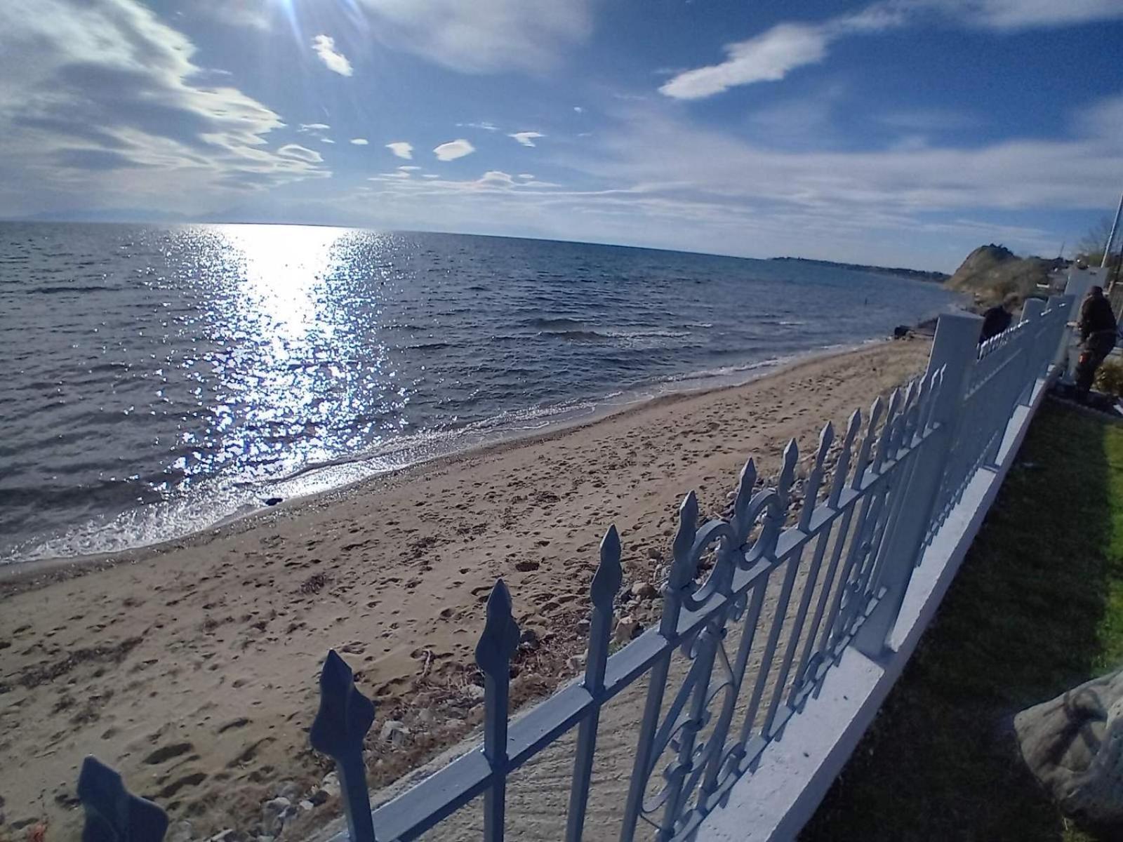 Beachfront Villa Athina Vergia ภายนอก รูปภาพ