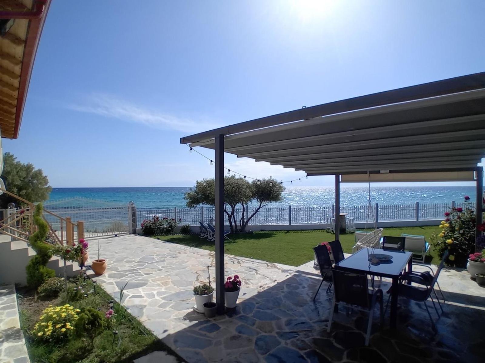 Beachfront Villa Athina Vergia ภายนอก รูปภาพ