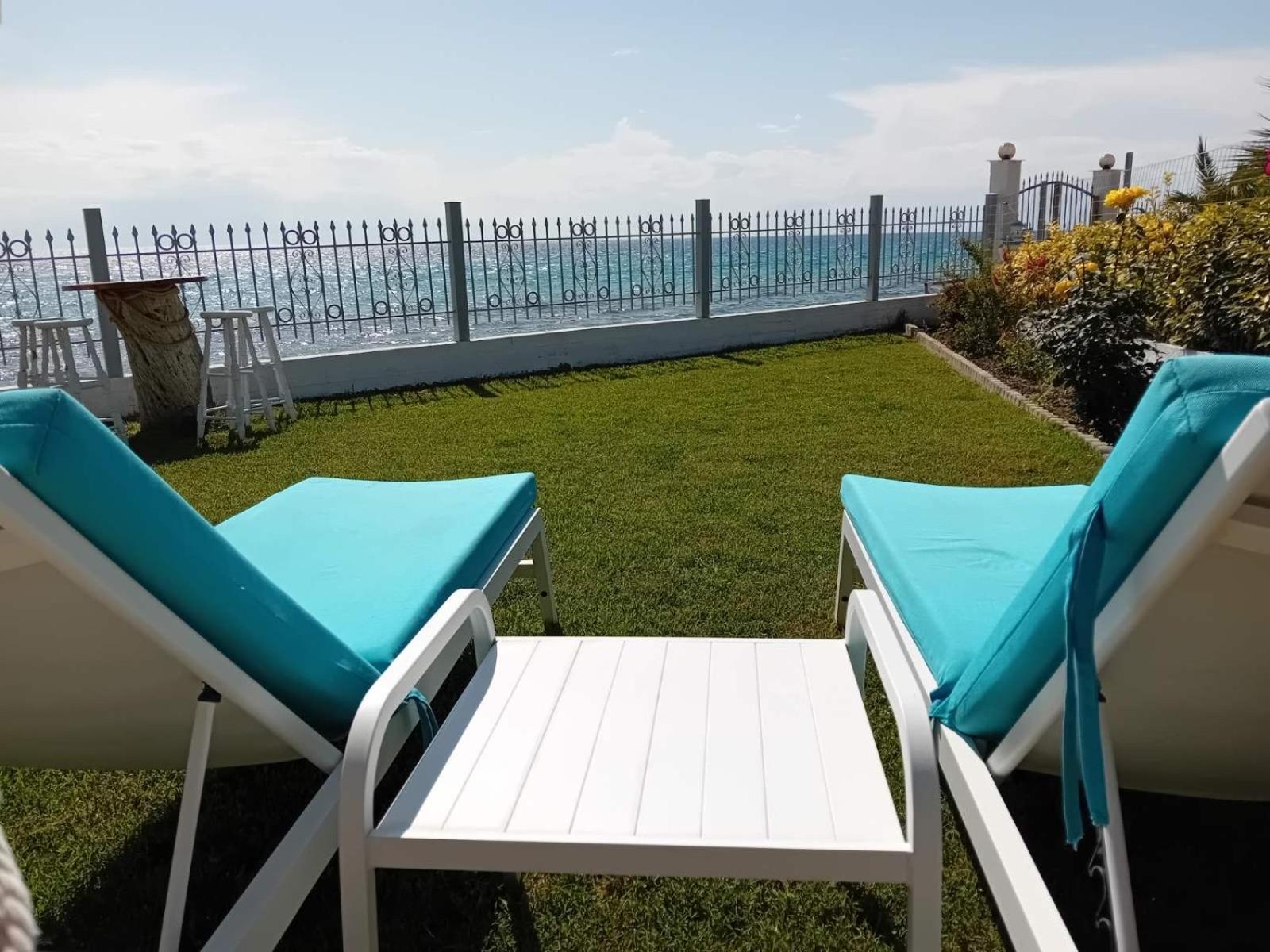 Beachfront Villa Athina Vergia ภายนอก รูปภาพ